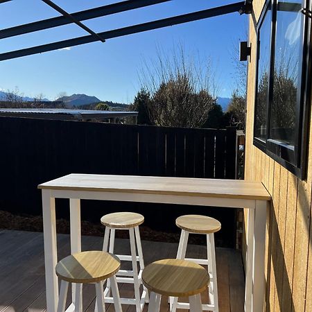 Mountain Cabin - Central, Cosy And Cute With Views Wanaka Dış mekan fotoğraf